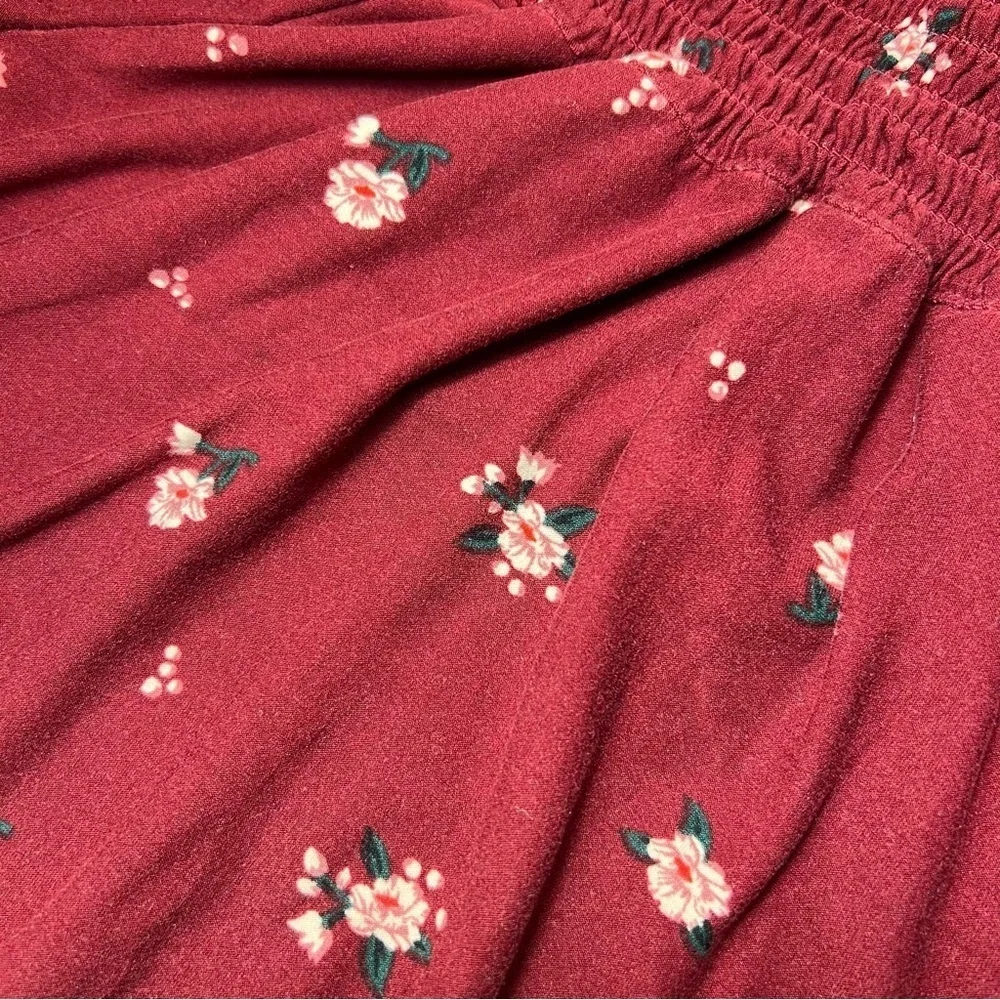 Old Navy burgundy floral 3/4 sleeve top